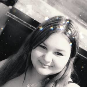 Meet your Posher, Katelyn